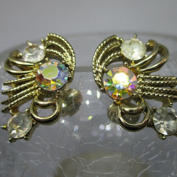 Coro Vintage Clip Earrings with Rhinestones for Women - Picture 1 of 6